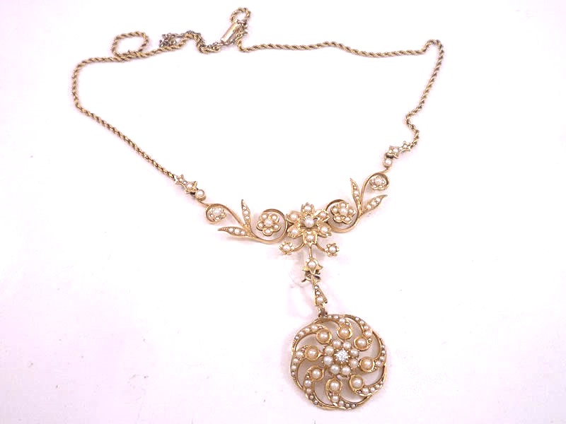 9CT GOLD, ANTIQUE DIAMOND & PEARL NECKLACE (1)